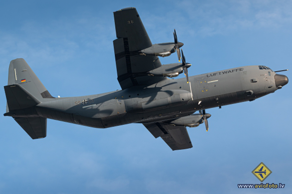 Lockheed Martin C-130J-30 Hercules (L-382)
